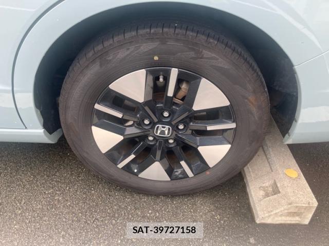 Honda e 2023-05 8853914-5