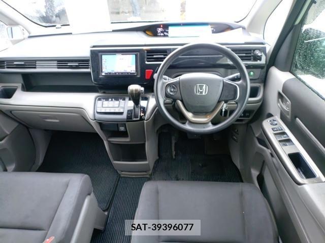 Honda e 2015-09 8854146-2
