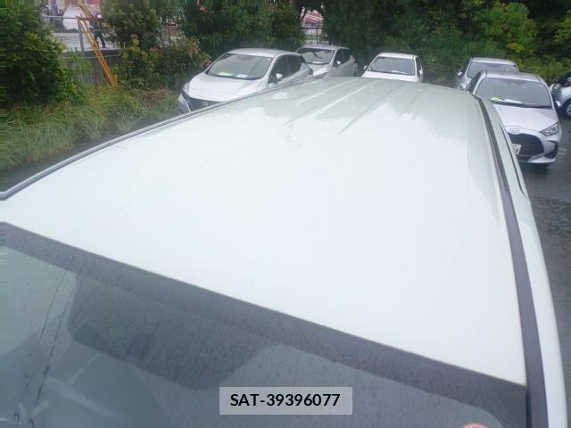 Honda e 2015-09 8854146-6
