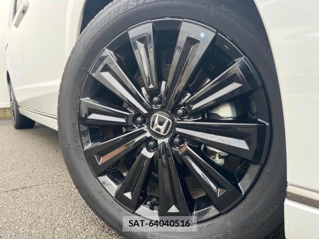 Honda e 2025-07 8854302-13