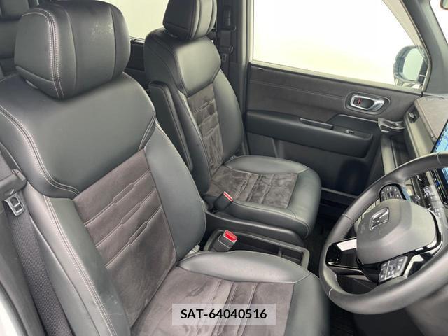 Honda e 2025-07 8854302-7