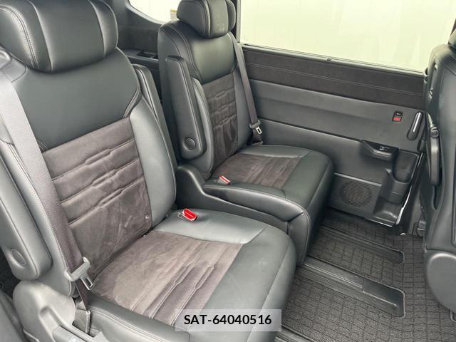Honda e 2025-07 8854302-8
