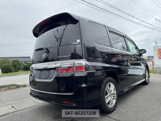 Honda e 2008-01 8854724-8
