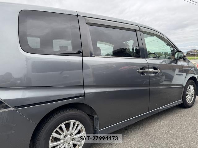 Honda e 2009-06 8854726-4