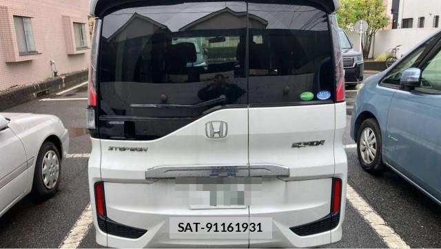 Honda e 2016-02 8855325-1