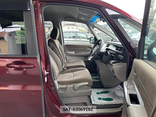 Honda e 2019-09 8855637-11