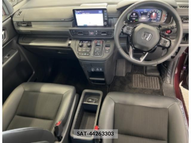 Honda e 2025-11 8856231-2
