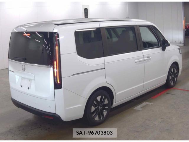 Honda e 2023-08 8856317-1