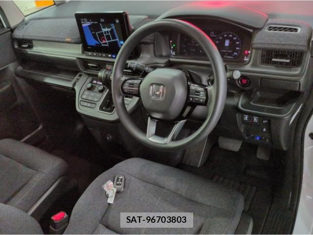 Honda e 2023-08 8856317-2