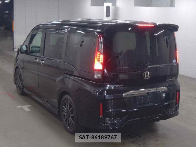 Honda e 2021-03 8856531-1