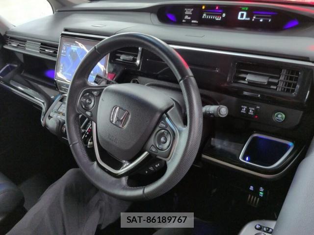 Honda e 2021-03 8856531-2