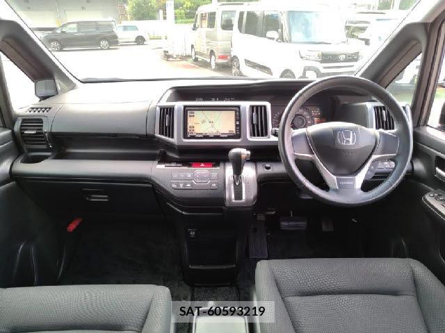 Honda e 2013-01 8856818-2
