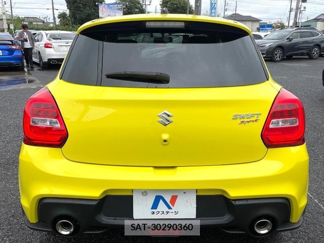 Suzuki SWIFT 2020-06 8855039-14