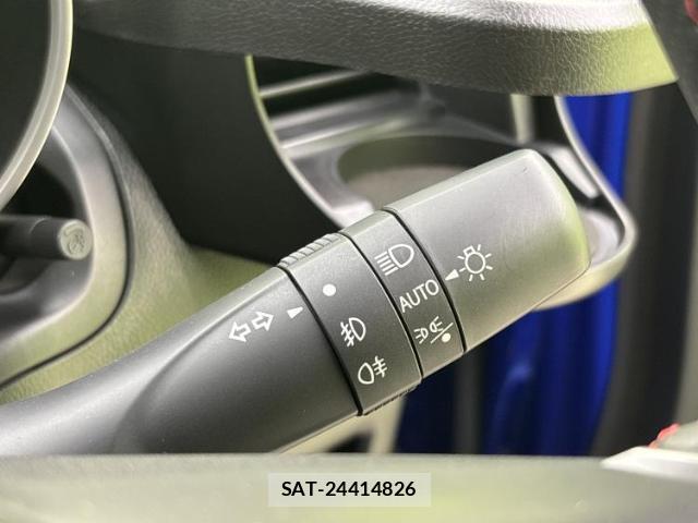 Suzuki SWIFT 2025-10 8856858-11