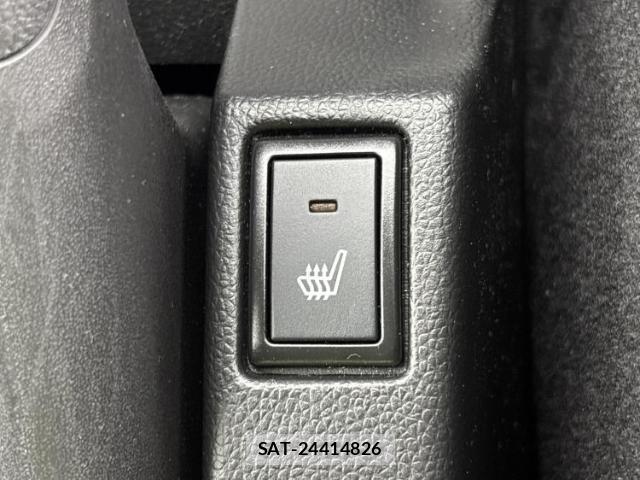 Suzuki SWIFT 2025-10 8856858-17