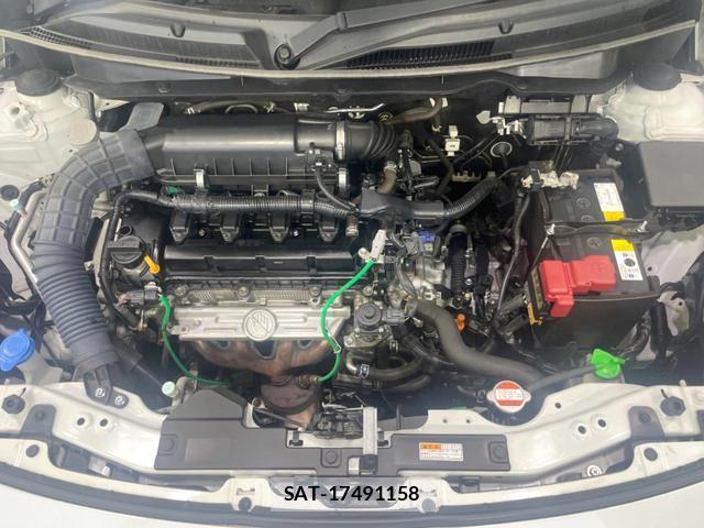 Suzuki SWIFT 2018-06 8854972-17