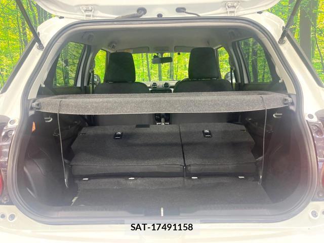 Suzuki SWIFT 2018-06 8854972-9
