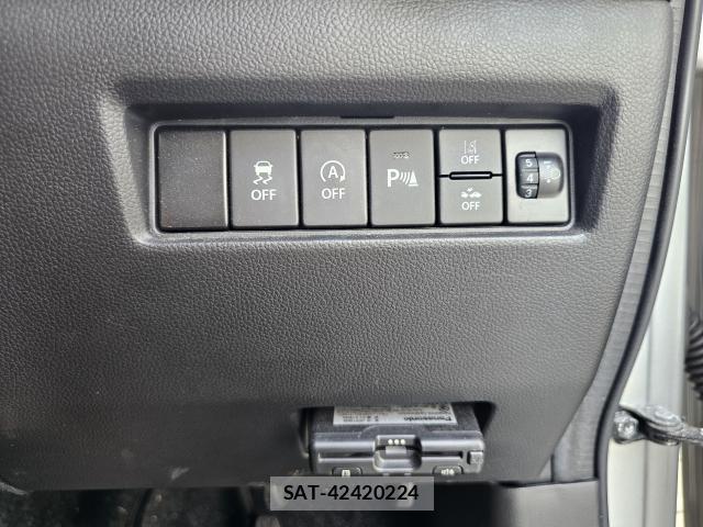 Suzuki SWIFT 2020-12 8855675-10