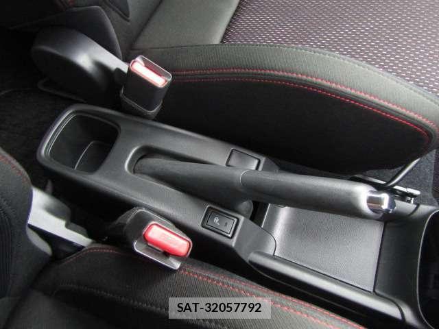 Suzuki SWIFT 2017-11 8855984-10