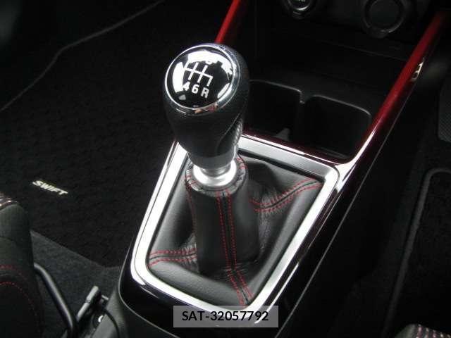 Suzuki SWIFT 2017-11 8855984-2