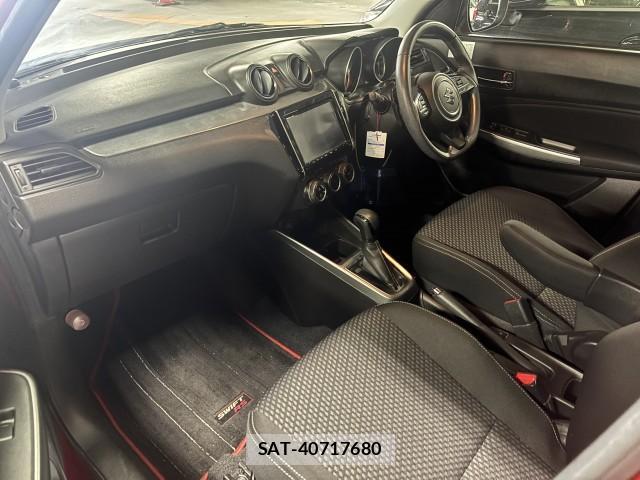 Suzuki SWIFT 2018-02 8856167-2