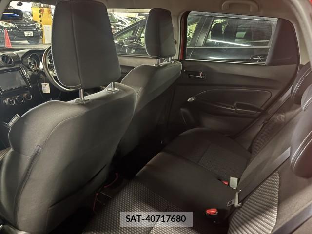 Suzuki SWIFT 2018-02 8856167-3