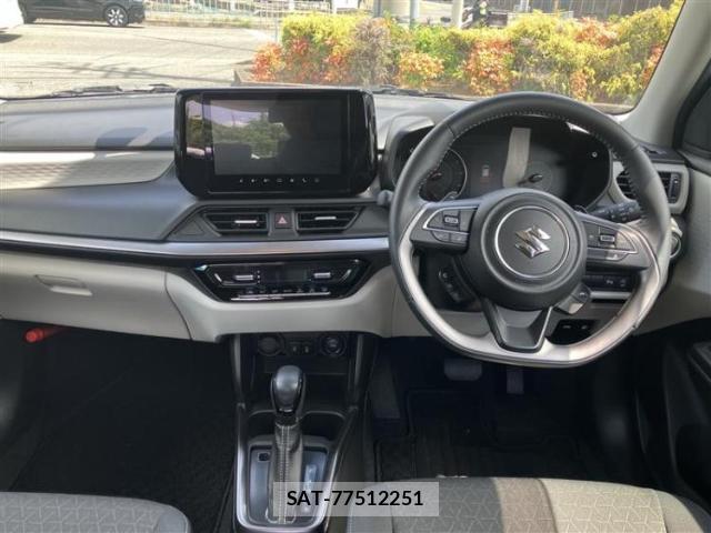 Suzuki SWIFT 2023-12 8856724-5
