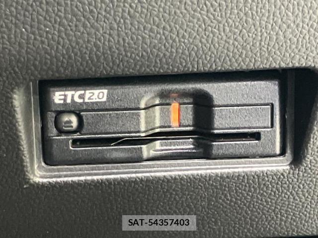 Suzuki SWIFT 2022-01 8856968-17