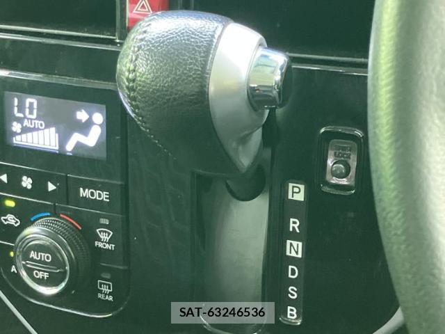Toyota TANK 2018-03 8857050-17