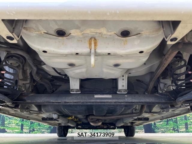 Daihatsu TANTO 2015-12 8853950-16