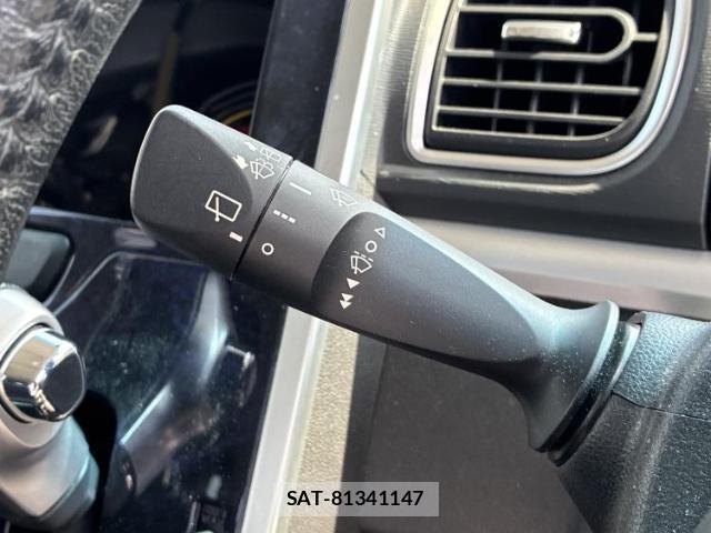 Daihatsu TANTO 2017-02 8854004-12