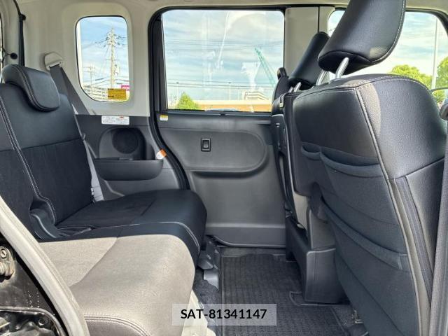 Daihatsu TANTO 2017-02 8854004-4