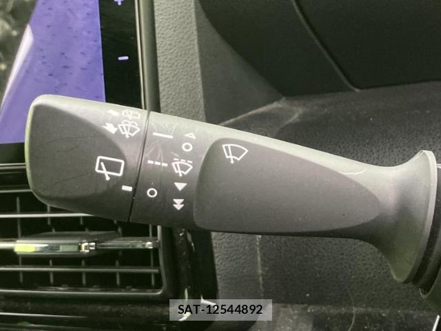 Daihatsu TANTO 2023-01 8854320-17