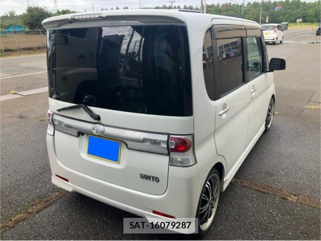 Daihatsu TANTO 2009-05 8854489-2
