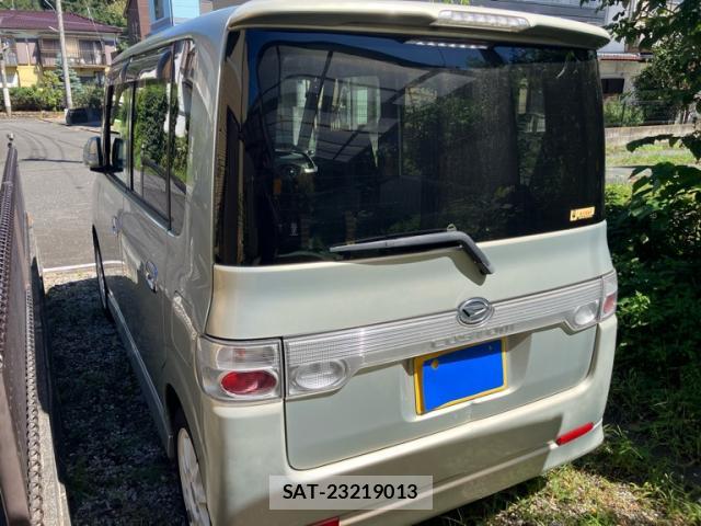 Daihatsu TANTO 2006-02 8854605-13