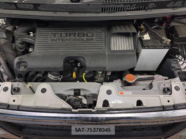 Daihatsu TANTO 2017-08 8854676-18