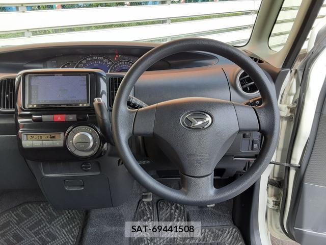 Daihatsu TANTO 2013-02 8855018-17