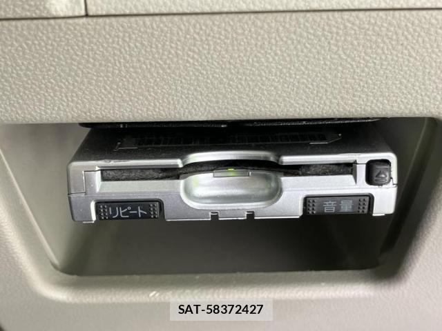 Daihatsu TANTO 2017-10 8855213-17