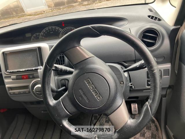 Daihatsu TANTO 2008-10 8855243-5