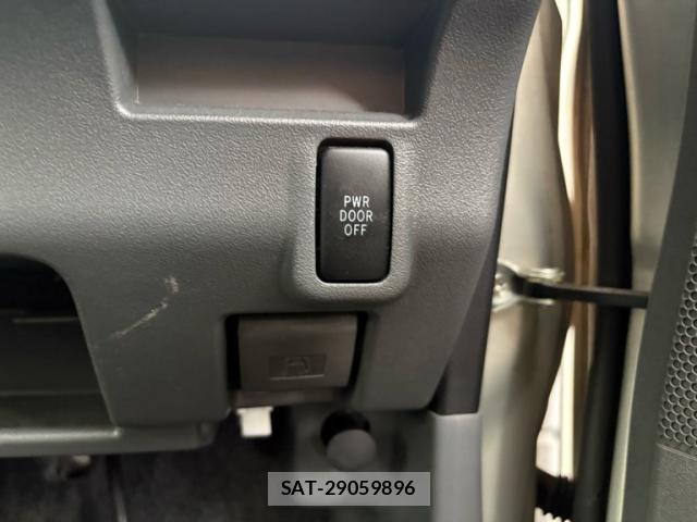 Daihatsu TANTO 2009-11 8855745-11