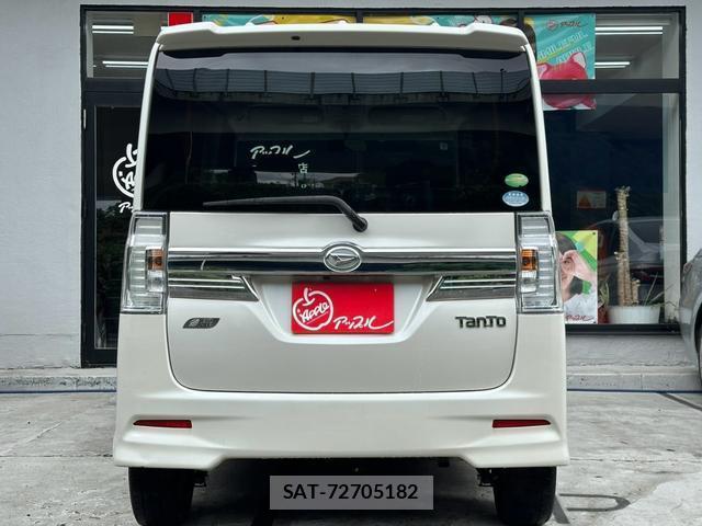 Daihatsu TANTO 2014-06 8856070-11