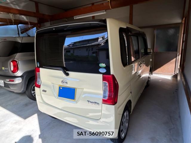 Daihatsu TANTO 2015-01 8856100-13