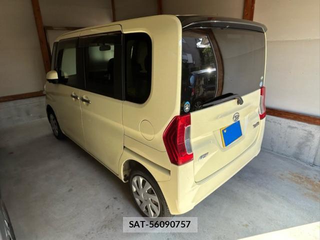 Daihatsu TANTO 2015-01 8856100-2