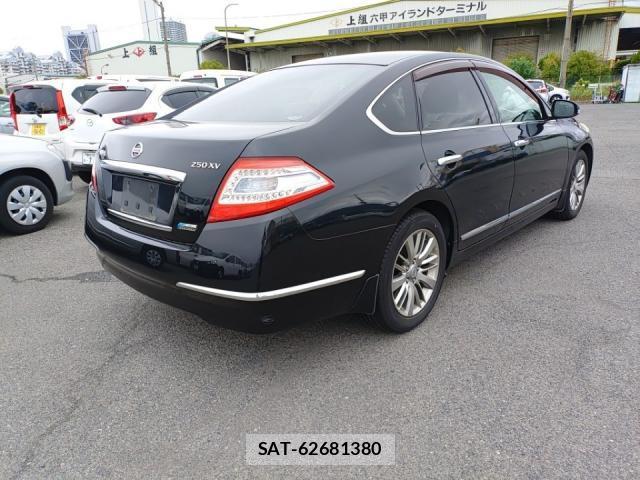 Nissan TEANA 2013-08 8854172-2