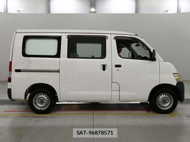Toyota TOWNACE VAN 2014-09 8855952-11