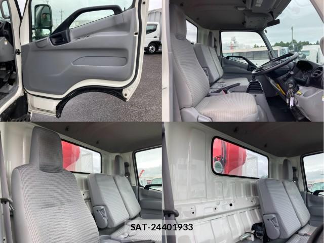 Toyota TOYOACE 2015-11 8855101-17