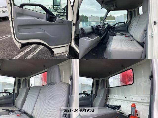 Toyota TOYOACE 2015-11 8855101-18