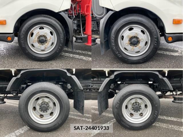 Toyota TOYOACE 2015-11 8855101-19