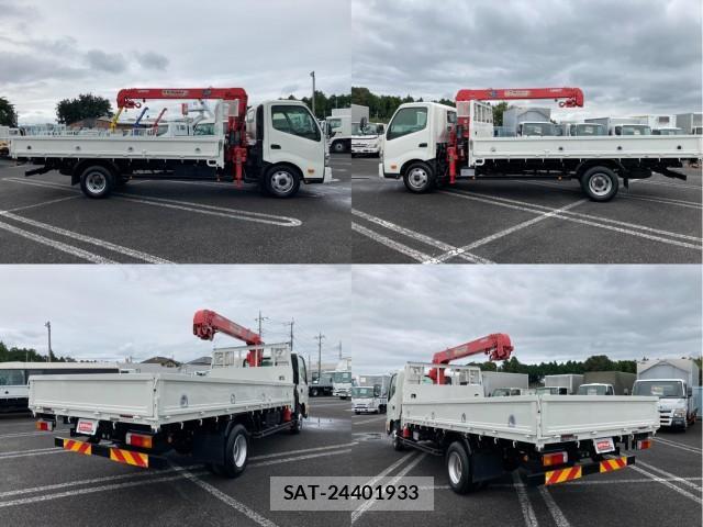 Toyota TOYOACE 2015-11 8855101-3