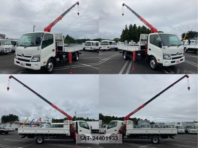 Toyota TOYOACE 2015-11 8855101-7